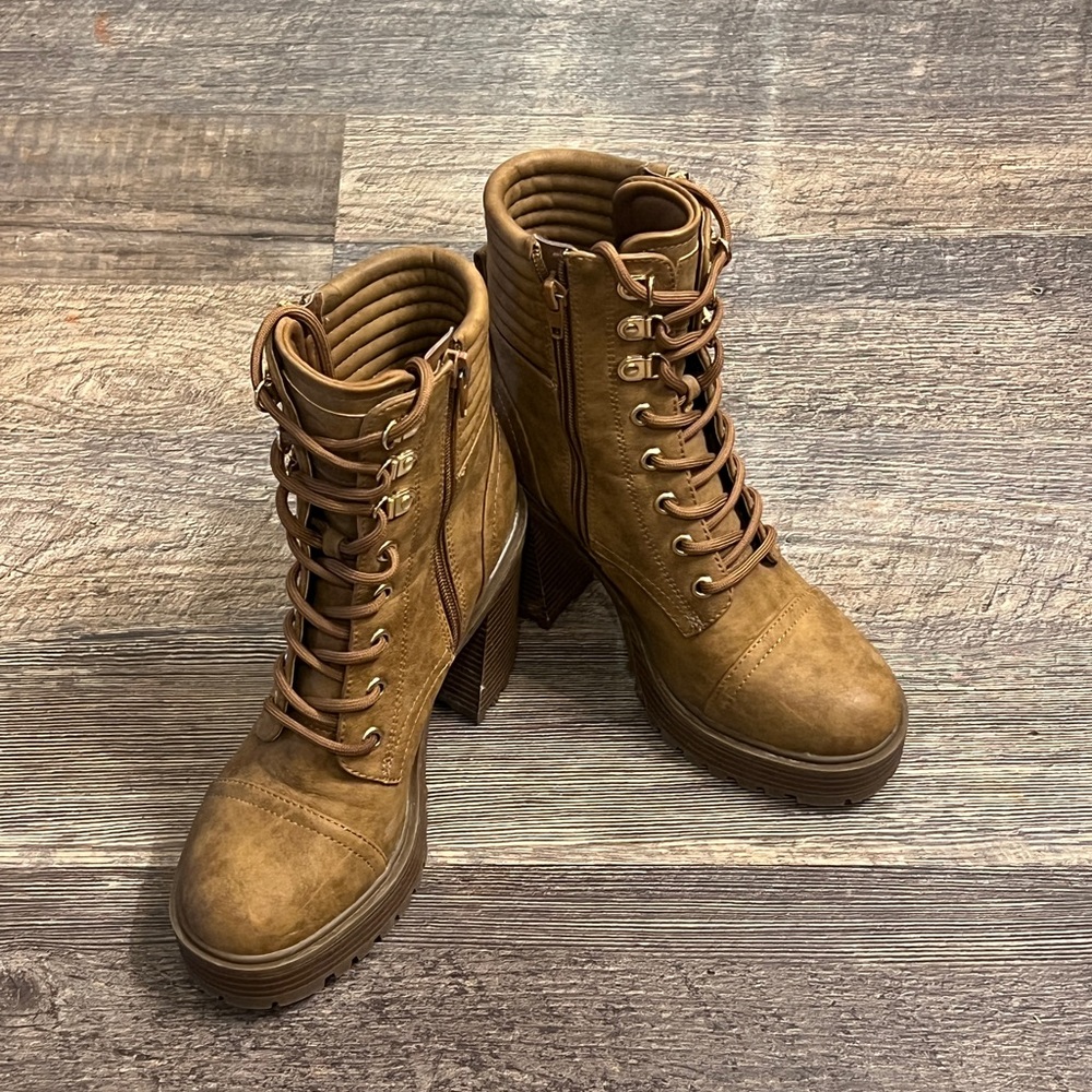 GBG Brown Lace-Up Ankle Boots With Side Zipper 5.5 - Picture 2 of 10